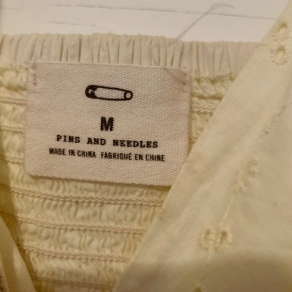 FREE* Yellow Eyelet Crop Top - Picture 3 of 4